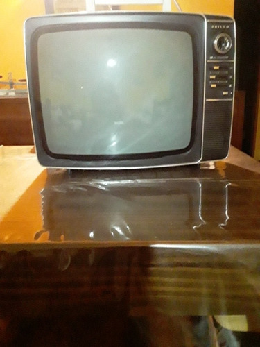 Televisor Portátil  Philco Vintage Blanco  Y Negro.