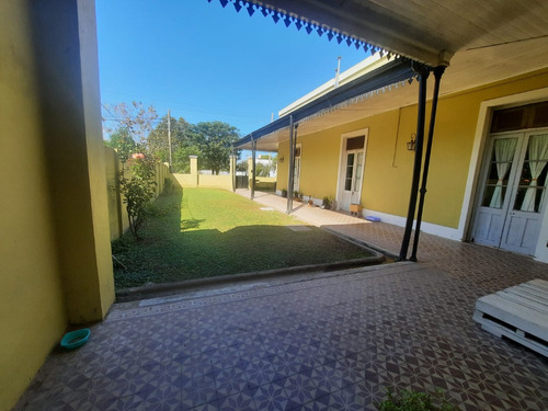 Casa Multiuso En Perfectas Condiciones Con Servicios De Gas Natural, Cloacas, Y Luz