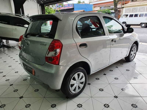 Toyota Etios X 1.3 Flex 16v 5p.mec