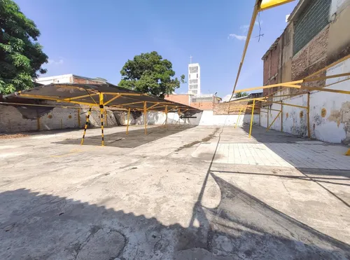 Parqueadero En Venta En Popular. Cod V24079