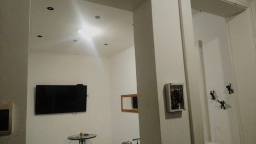 Hermosa Casa A Una Cuadra De La Estacion De Temperley!!