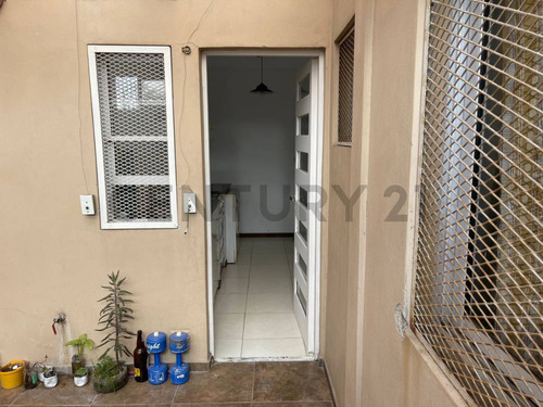 Depto Dos Dormitorios En Venta Calle 123 Entre 61 Y 62 (la Plata, Buenos Aires)