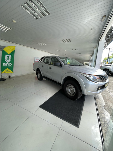 Mitsubishi L200 2.4 Triton Gls Cab. Dupla 4X4 Aut. 4P