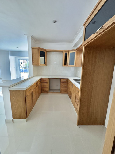 Apartamentos Nuevos En El Millón