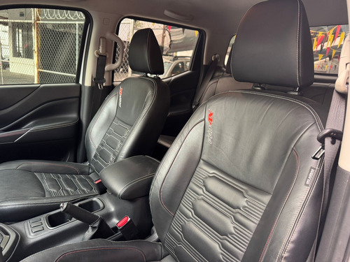 Nissan Frontier 4.0 Pro-4x V6 4x4 At