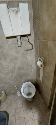 Imagen 11 de 11 de Venta. Local Comercial En Esquina. Zona La Tablada. Consulte.