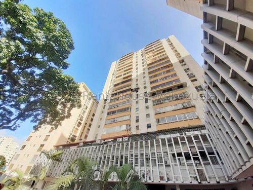 Conservado Apartamento En Venta En Santa Eduvigis Yf