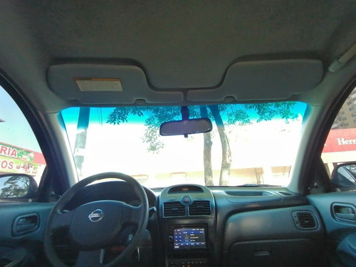 Imagen 9 de 11 de Nissan Almera Manual