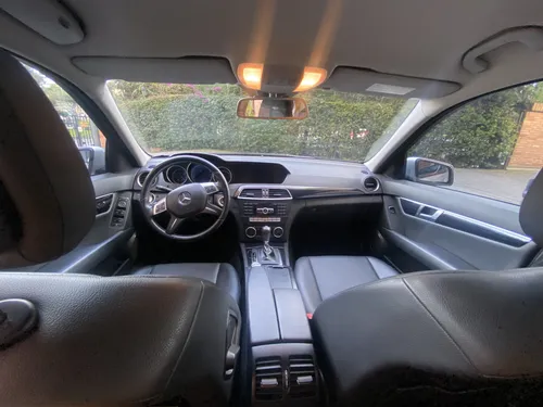 Mercedes-Benz C180 1.8 Turbo CGI Blueeficiency C 180 1.8 Cgi Blueefficiency