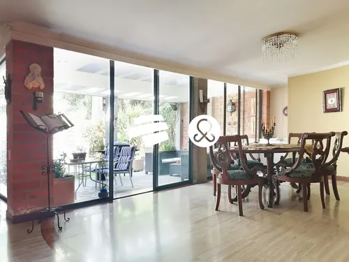 Venta Casa Unifamiliar 270m2, Poblado