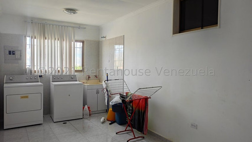 En Venta Galpón En La Victoria Sector La Chapa Zona Industrial Db 22-12781