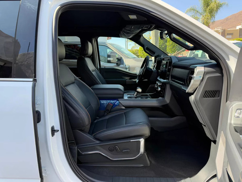Ford Lobo Lariat