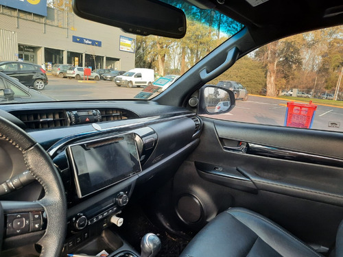 Toyota Hilux 2.8 Cd Srx 177cv 4x4 At