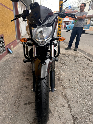 Yamaha Fz 2.0 Blanca