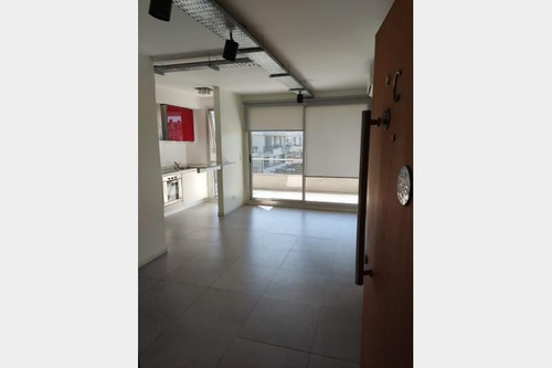 Excelente Unidad 3 Ambientes Con Cochera Escucha Oferta