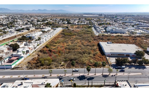 Terreno Para Desarrollar Un Concepto Residencial, Comercial O Mixto Al Oriente De La Ciudad, Vill...