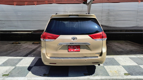 Toyota Sienna 3.5 Limited V6 At