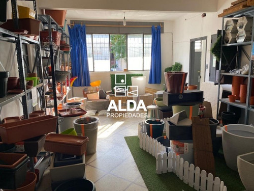 Local Comercial La Comercial Montevideo Alquiler Anual Lo400154