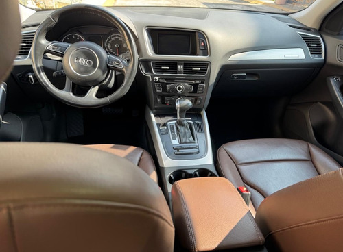 Audi Q5 2.0 L T Dynamic Dsg