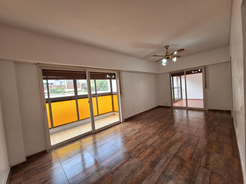 Departamento En Alquiler Hipolito Yrigoyen 3200
