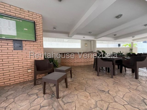 Estefani Salon Vende Hermoso Apartameno En El Triangulo Del Este/lara/25-21659