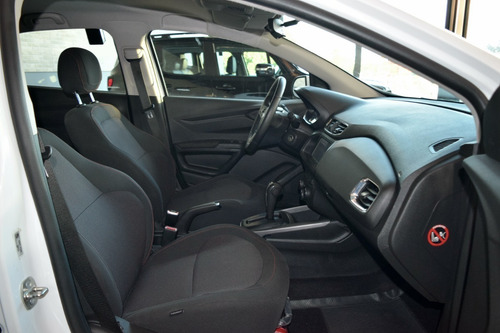 Imagem 7 de 15 de Chevrolet Onix 1.4 Mpfi Ltz 8v Flex 4p Automático 2015
