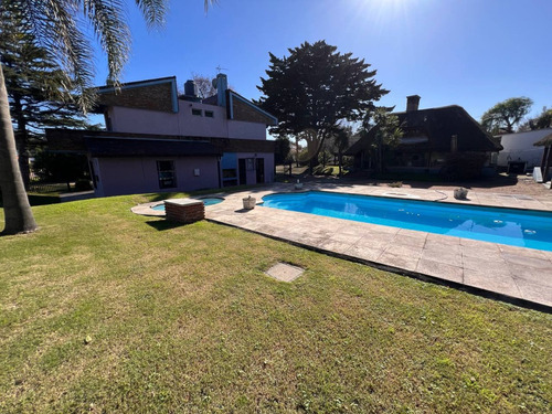 Atlantida - Venta - Casa Sol Y Luna - Proximo Al Centro Y Playa