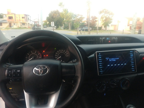 Toyota Hilux Dx 2017 Cd 2,4