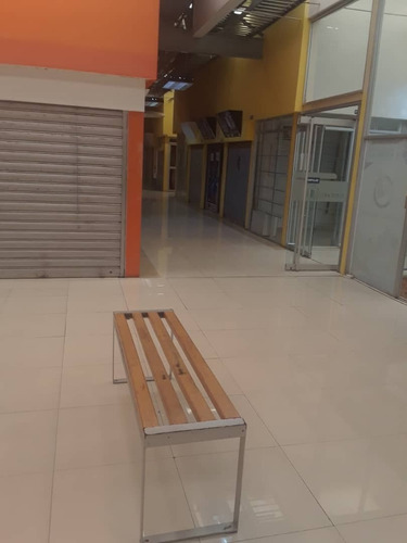 Imagen 4 de 12 de Se Vende Local Comercial En Gran Bazar San Diego