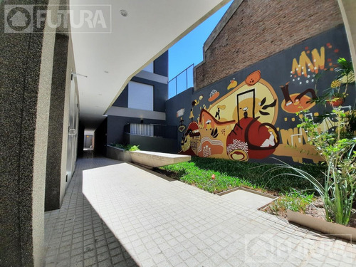 Imagen 12 de 20 de Departamento Duplex 1 Dormitorio En Venta - Castellanos 450 U06