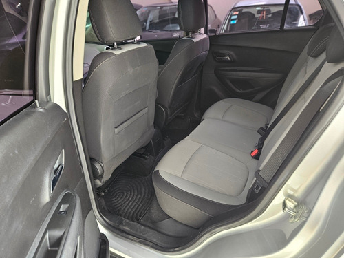 Imagen 16 de 22 de Chevrolet Tracker 2015 1.8 Ltz Fwd Mt 140cv