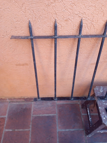 Reja Para Pasillo Negra De 55x1 Mts Usada En Buen Estado (Usado)