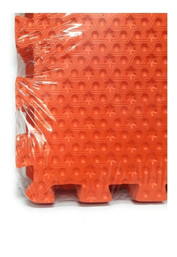 Imagen 3 de 4 de Tapete De Alta Resistencia 32.5x32.5cm 16pzs