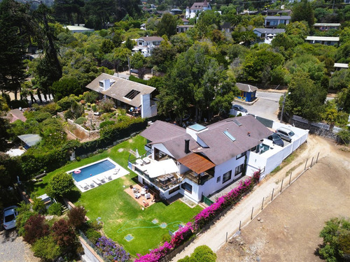 Casa En Un Sitio Único A Pasos De La Playa De Zapallar