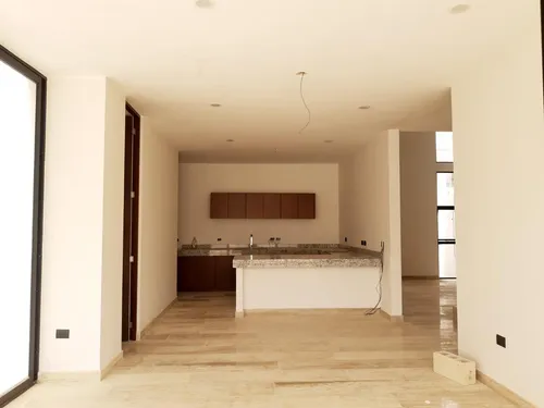 Casa En Venta En Margaritas Cholul, Mérida, Yucatán.
