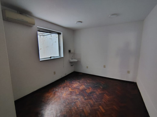 Casa En Alquiler B Centro 4 Privados, 2 Baños