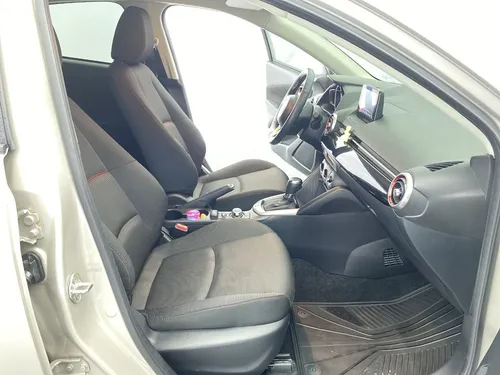 Mazda 2 1.5 Touring