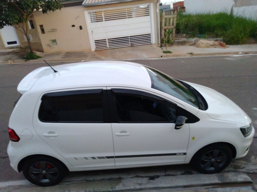 Volkswagen Fox 1.6 Run Total Flex 5p 2017