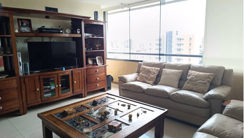 Sky Group Elegance Vende Apartamento En Barquisimeto Iribarren Del Este Las Acacia Elb-a-034