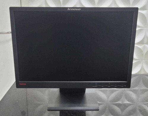 Monitor Lenovo Lcd Thinkvision L197wa 18,5 Polegadas Cor Preto Bivolt