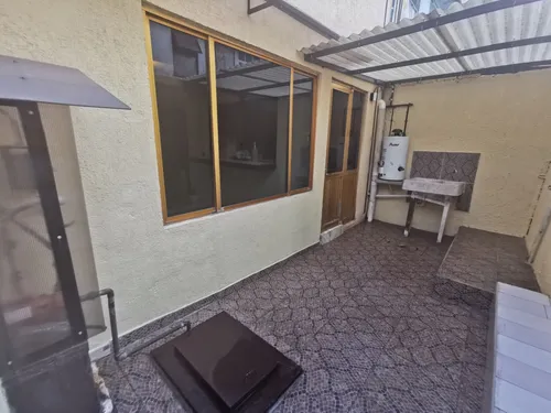 Casa En Villa De Las Flores, 3 Recamaras, 1 Baño Y Medio