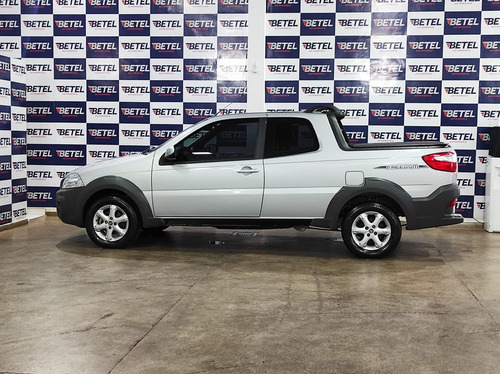 Imagem 7 de 9 de Fiat Strada Freedom 1.4 Flex 8v Cd 2018/2019