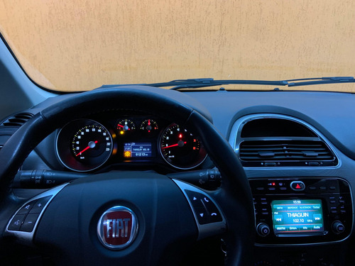 Imagem 5 de 9 de Fiat Punto Essence 1.6 16v (flex)