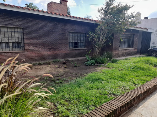 Se Vende Casa De 3 Dorm Y Patio En Villa Belgrano