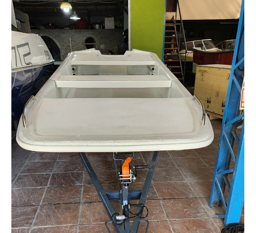 North Carolina S48 / J16 Bote Pescador
