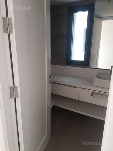 Imagen 7 de 9 de Excelente Planta Desarrollada En 270 M2, Con Vista Al Mar.