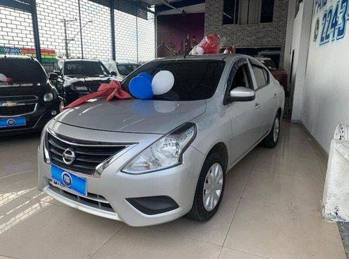 Imagem 1 de 8 de Nissan Versa