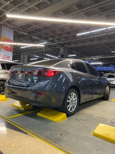 Mazda 3 2.0 Touring Mt