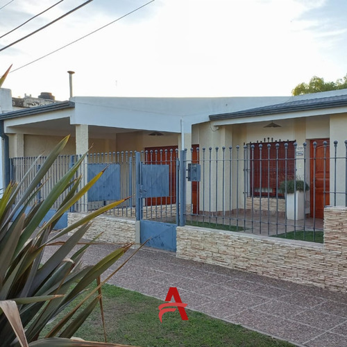 Imagen 2 de 18 de Vendemos Casa 2 Dorm. Con Pileta En Banda Norte