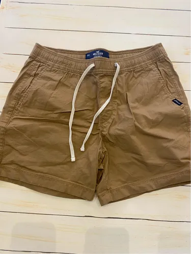 Bermuda hollister top